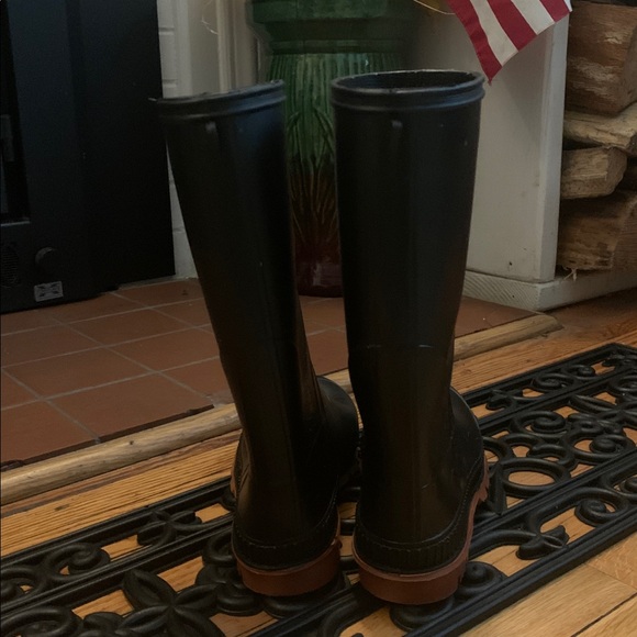 Black Rubber Rain Boots with Brown Soles - Picture 4 of 10